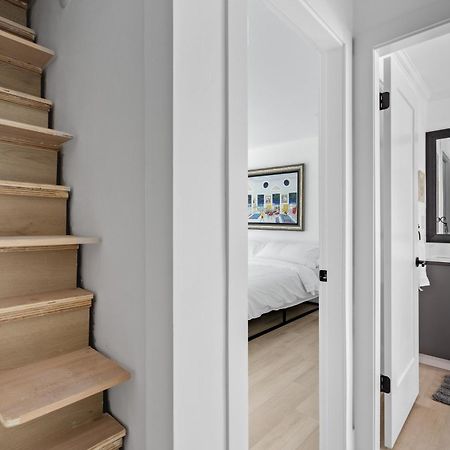 Modern Kitsilano 2 Bedroom Home With A Hot Tub Vancouver Kültér fotó