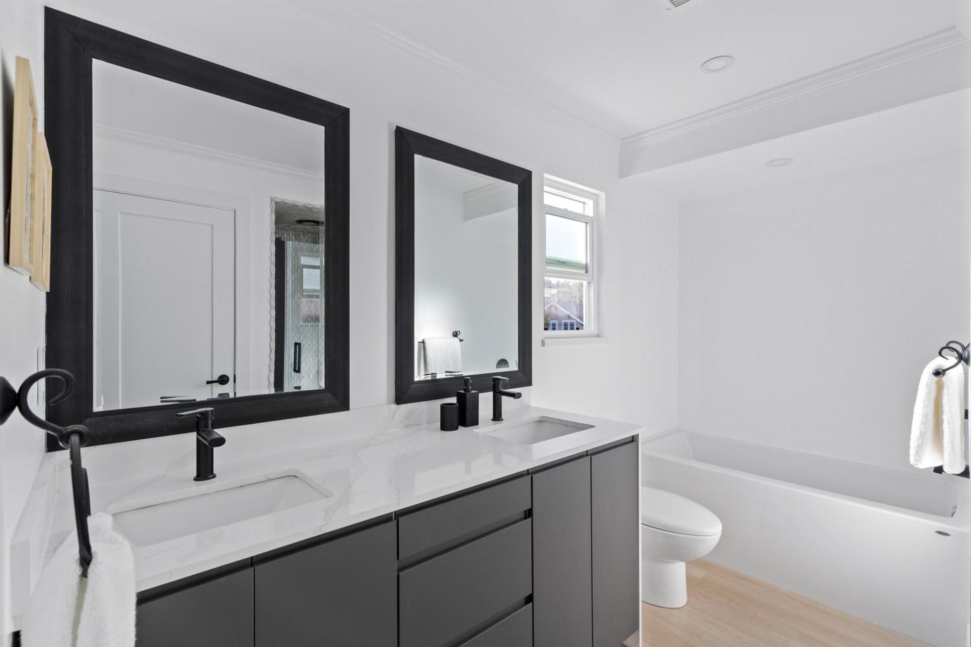 Modern Kitsilano 2 Bedroom Home With A Hot Tub Vancouver Kültér fotó